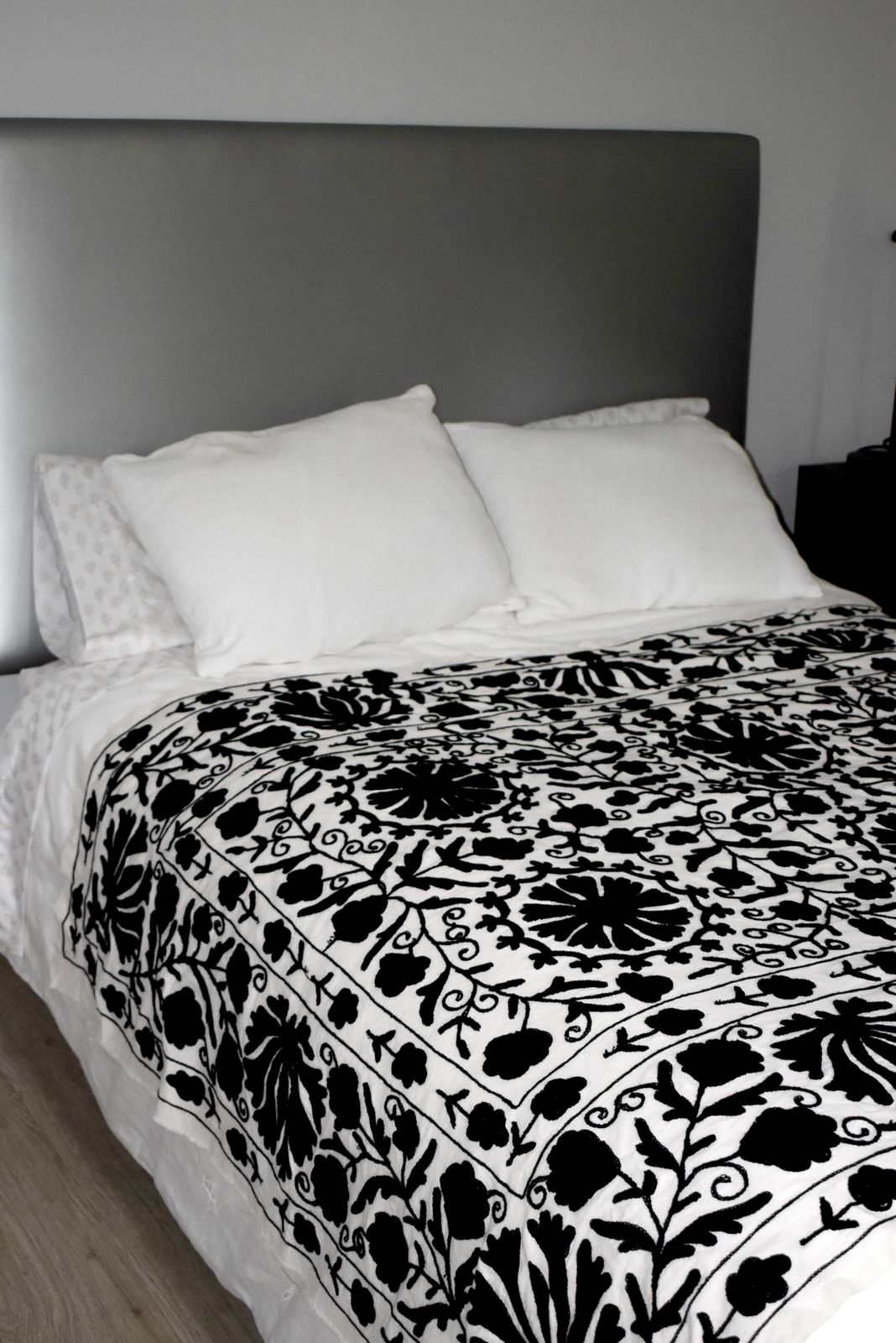 Ebony Bloom Throw
