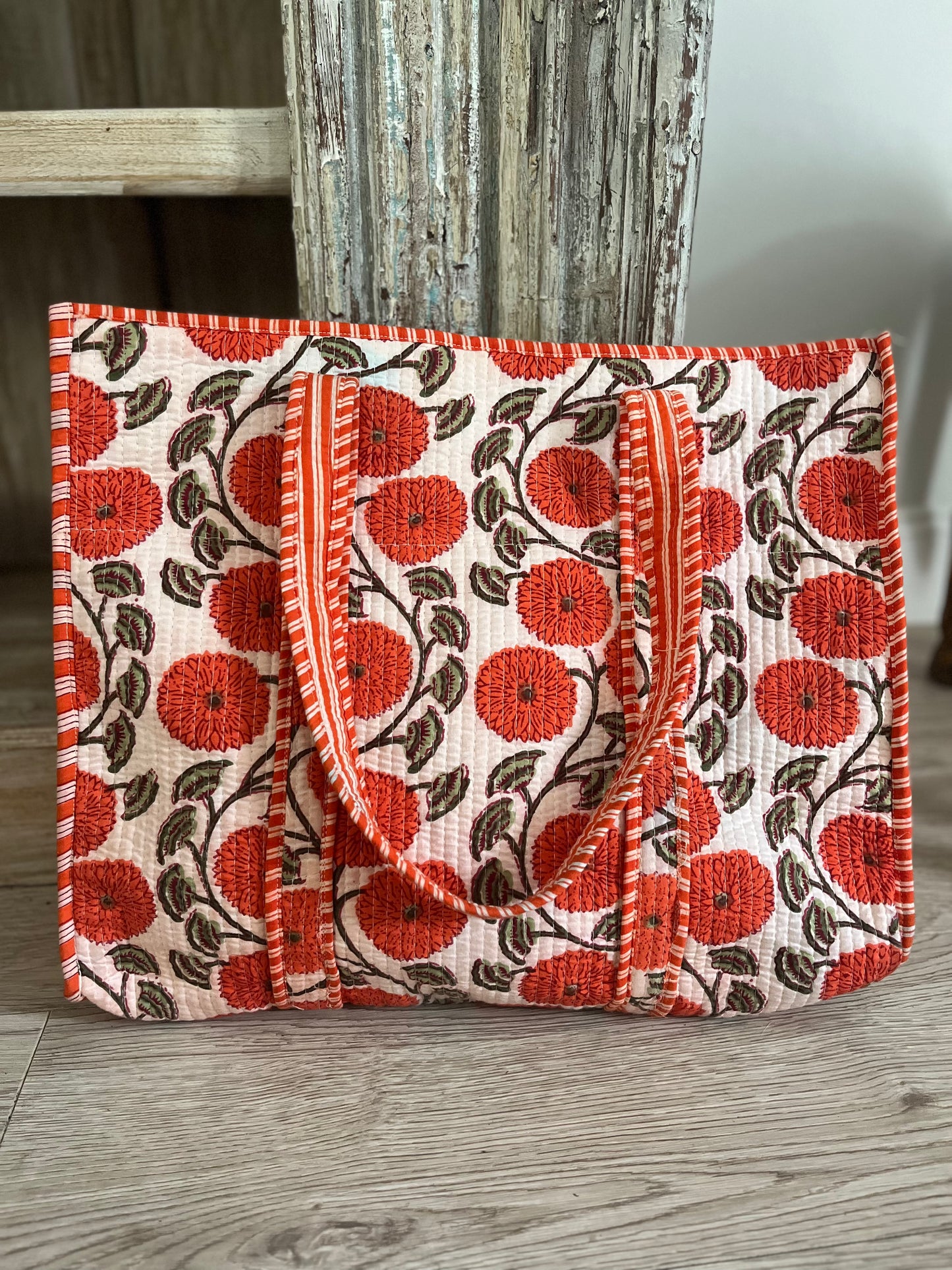 Tote bag