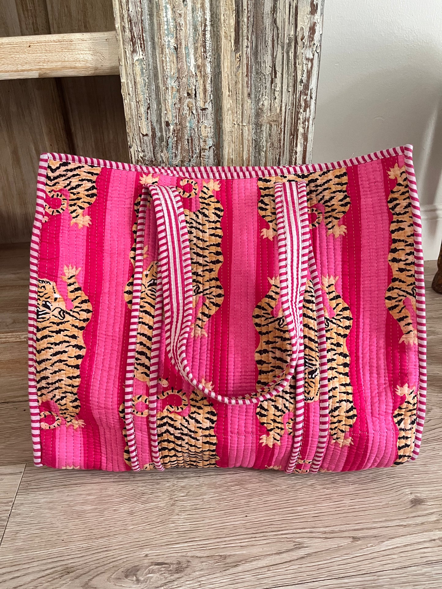 Tote bag